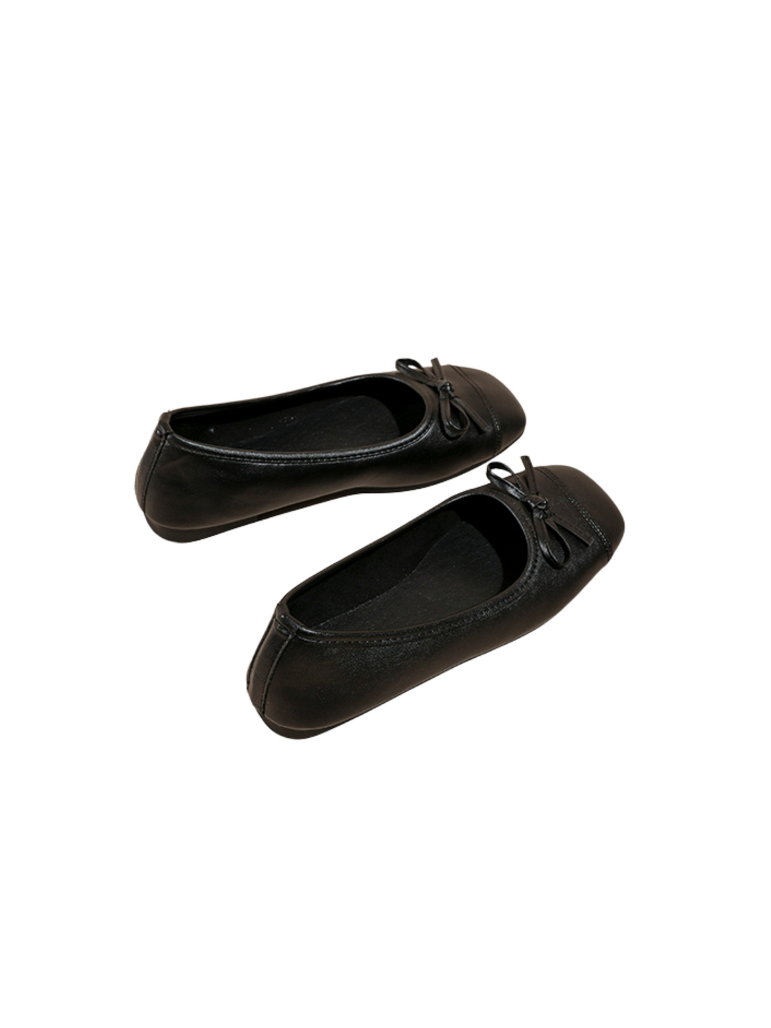 Élan Timeless Close Toe Loafer- Silver