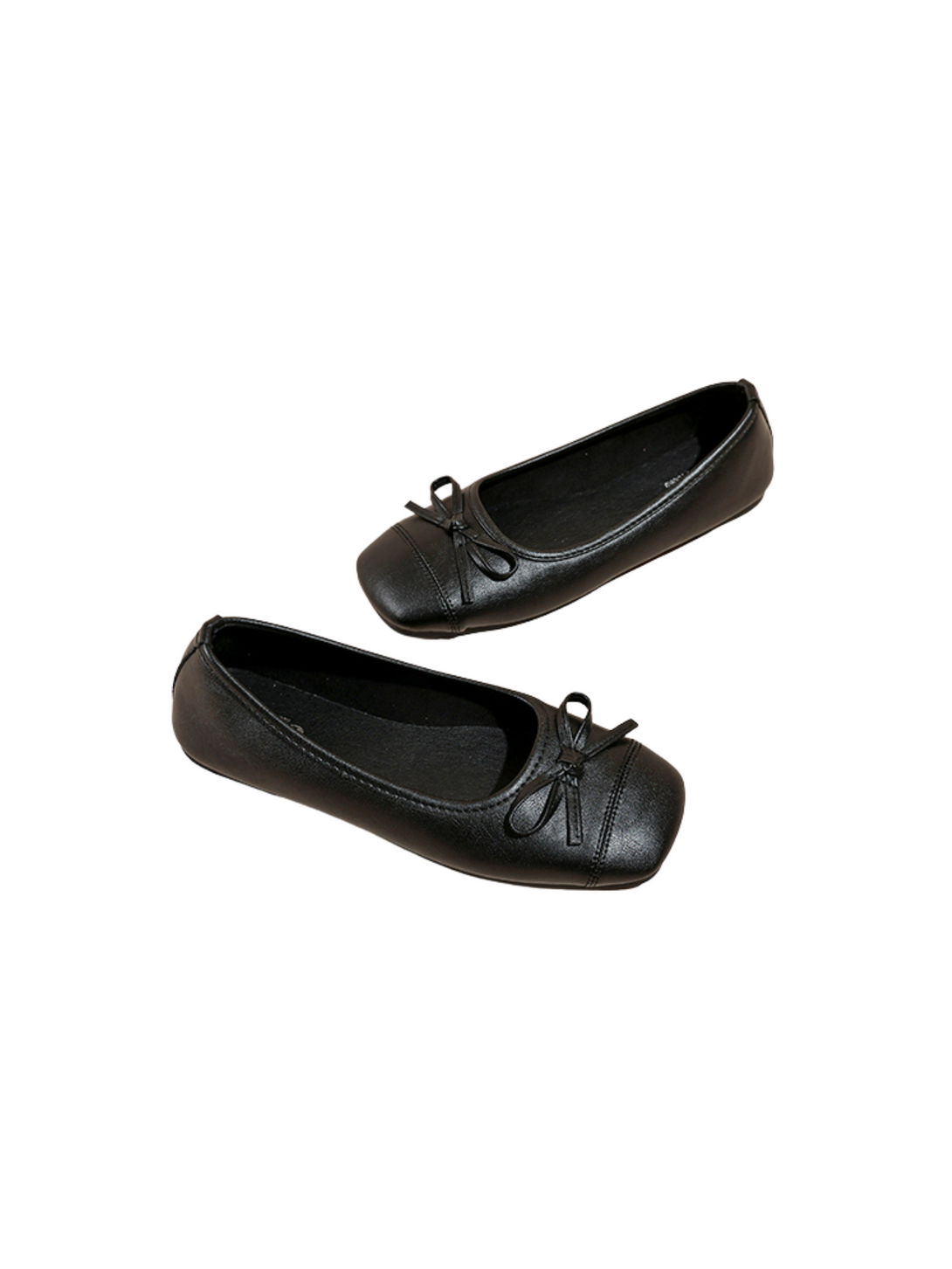 Élan Timeless Close Toe Loafer- Silver