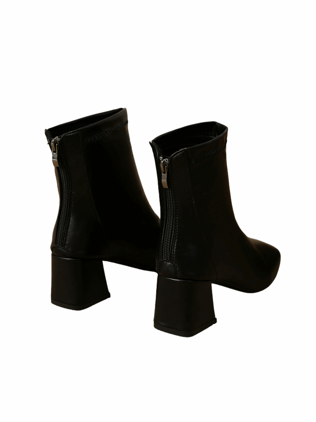 Élan Charm Platform Boots-Black