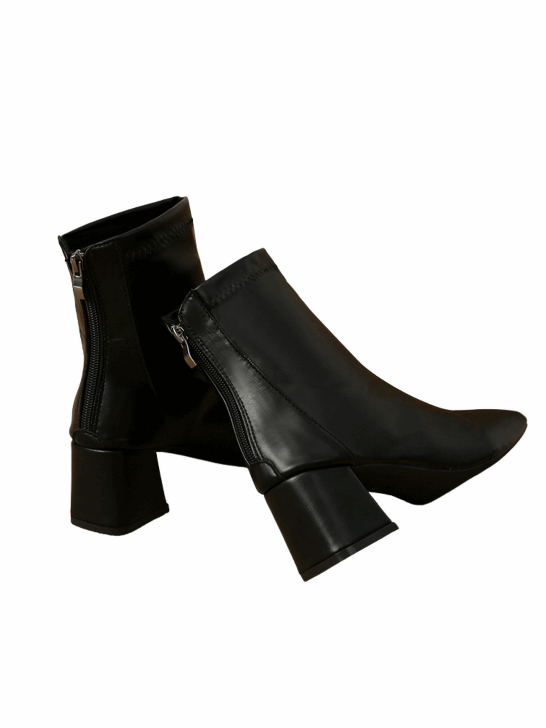 Élan Charm Platform Boots-Black