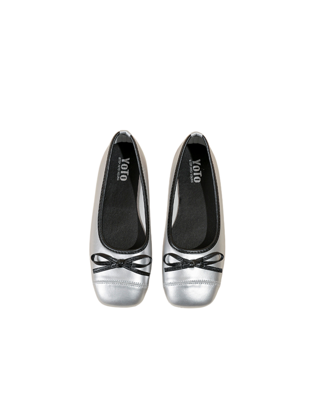 Élan Timeless Close Toe Loafer- Silver
