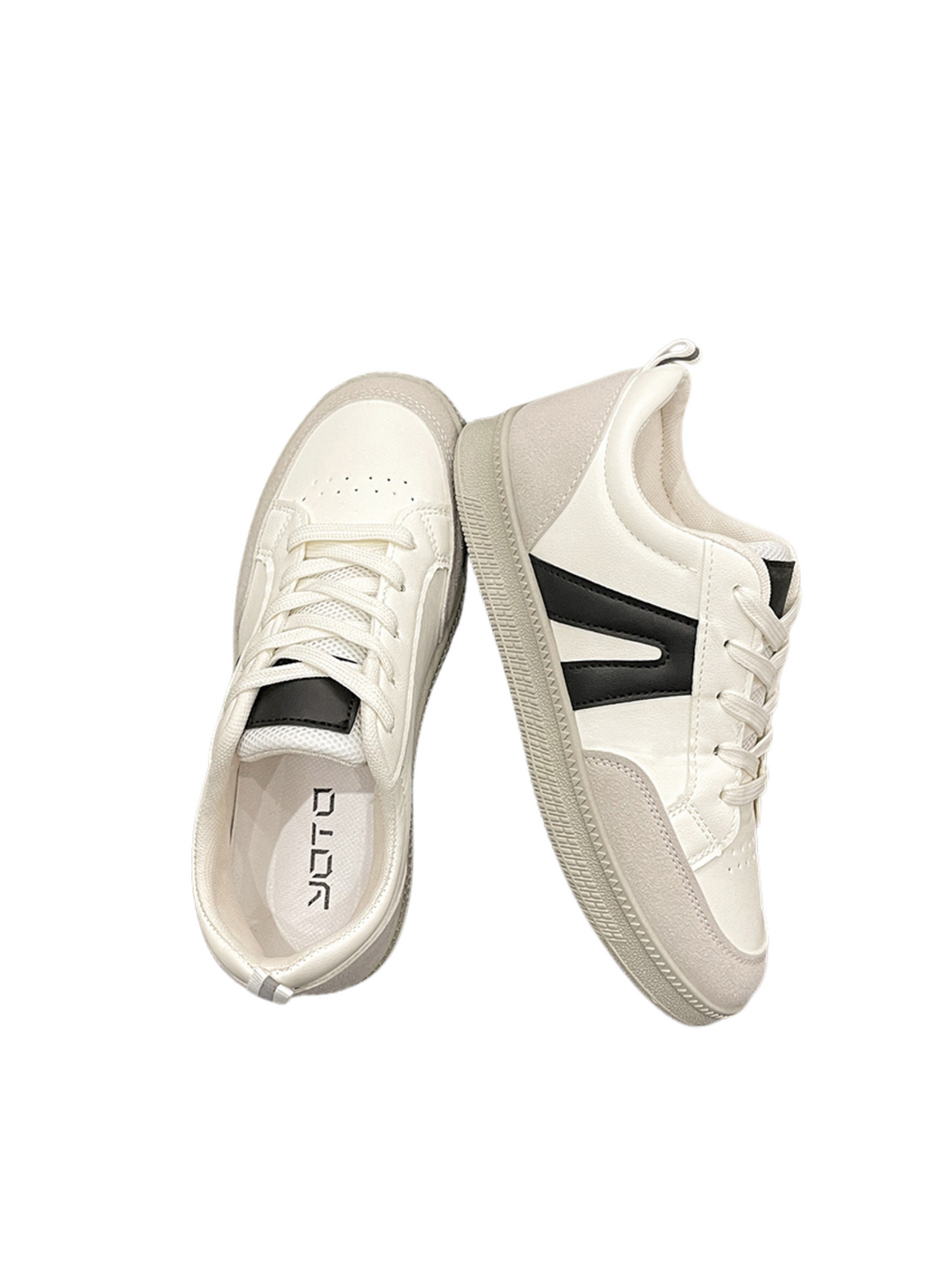 Voyage Lace-up Sneakers-Black